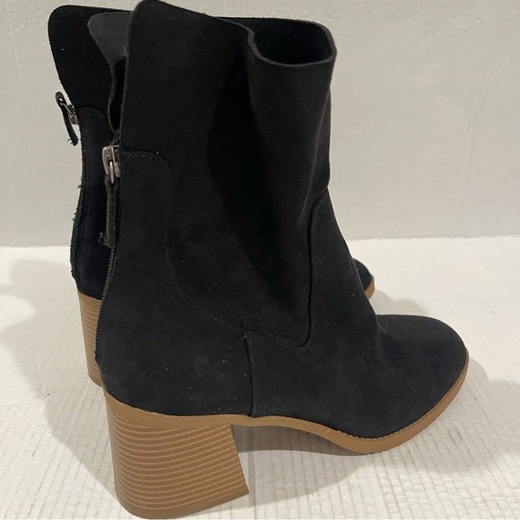 Women’s Sun + Stone Lyra Black Faux Suede Block Heel Zip-Up Booties Size 11 US - Picture 4 of 10